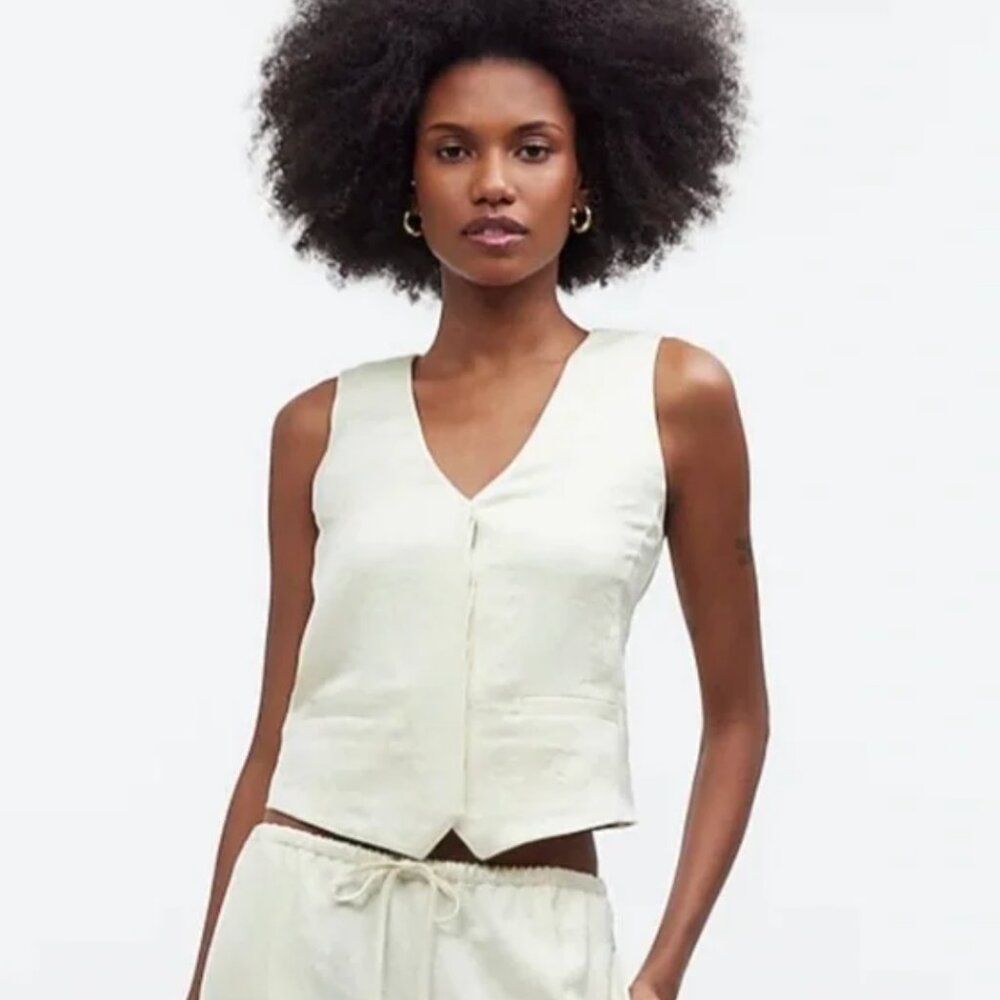 Madewell Creamy Satin V-Neck Button Front Vest